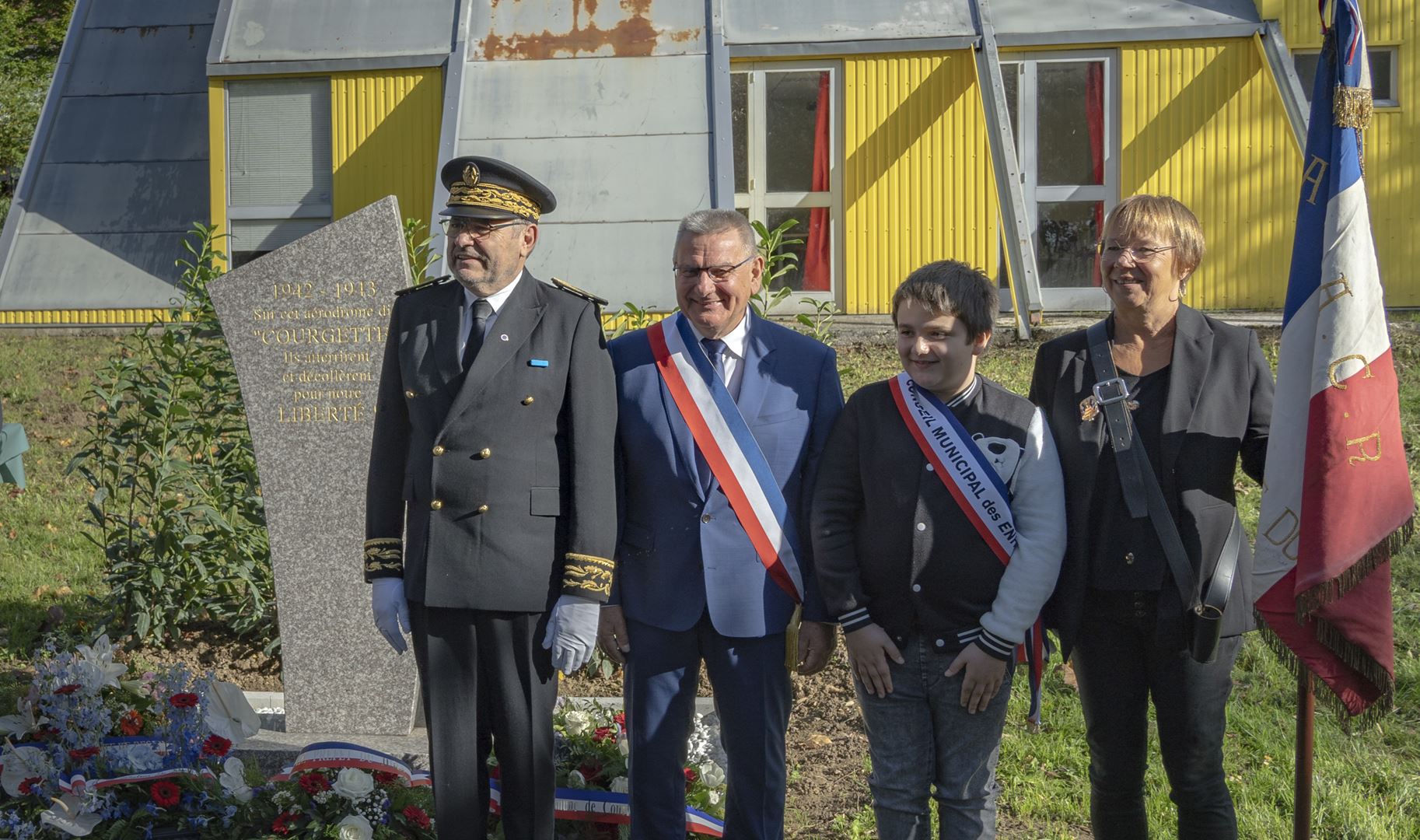 Inauguration stèle